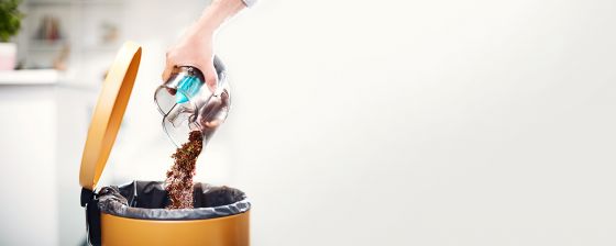 Philips Wygodne opróżnianie. Ergonomiczny pojemnik na kurz